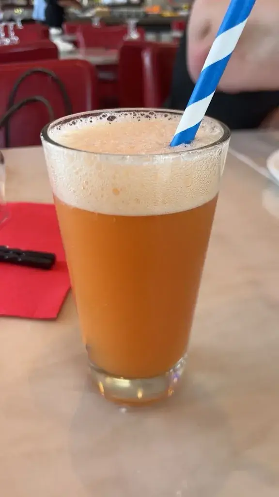 Maëva Godelier_Wok Planet_Ferté-Gaucher_review