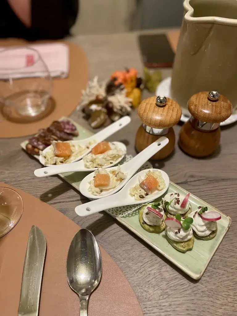 Charlotte C_Restaurant La Tour_Dunières_review