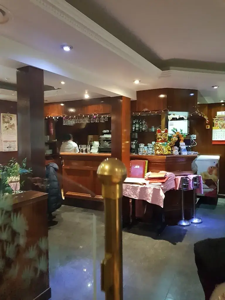 Le Mandarin Rouge_Perray-en-Yvelines_slider_image_1