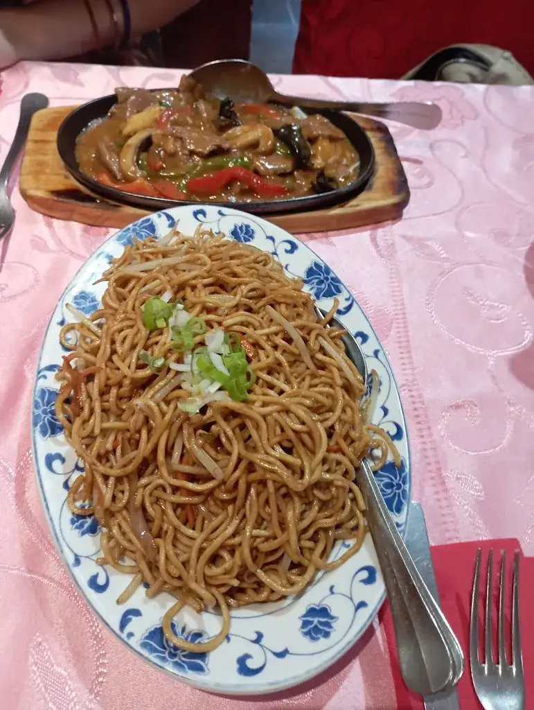 Le Mandarin Rouge_Perray-en-Yvelines_slider_image_3