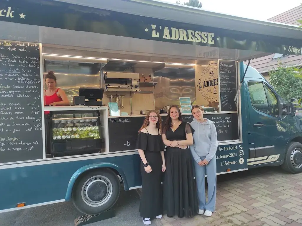 Delphine Crombet_L'Adresse_Châtelet-en-Brie_review