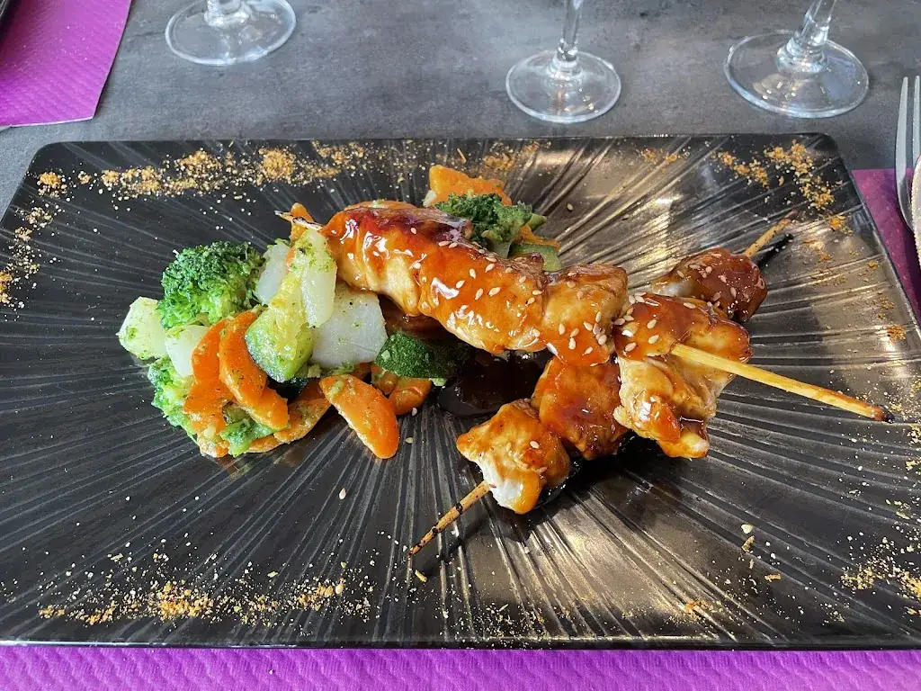 KH SIGNATURE_Noiseau_slider_image_2