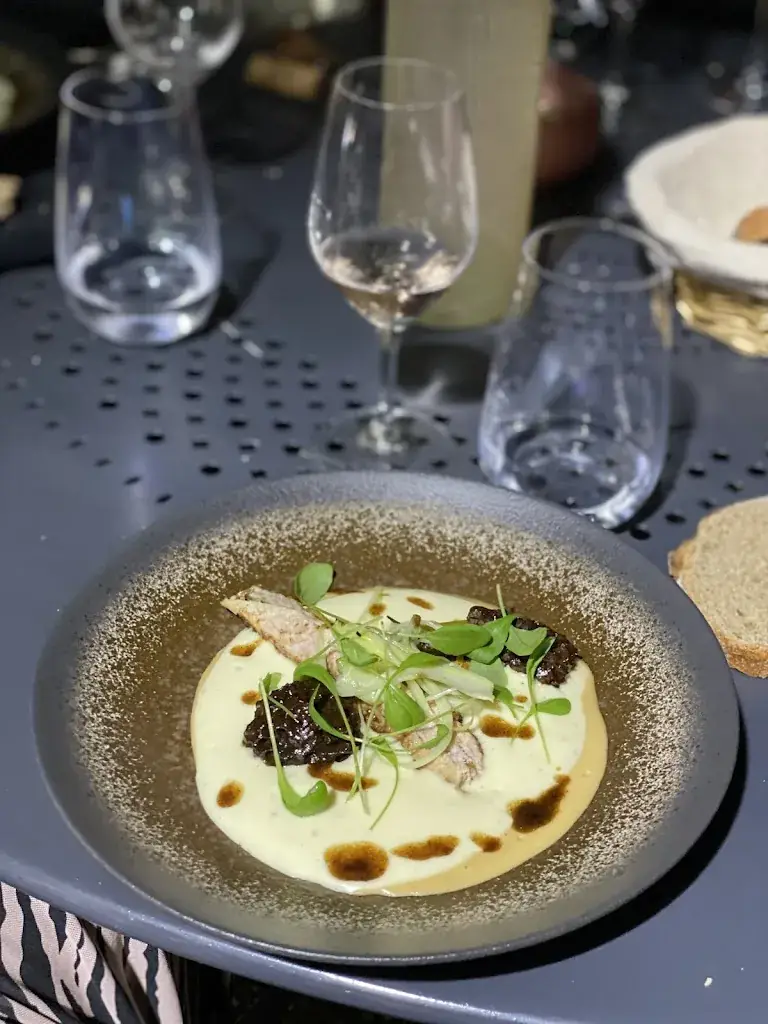 Ipséité_Montfaucon-en-Velay_slider_image_2