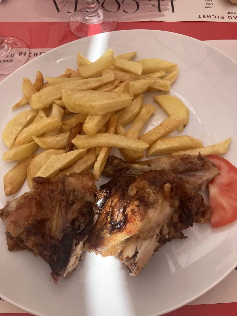 Lucie C_Le Costa_Pecq_review