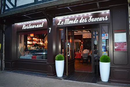 Le Monde des Saveurs ristorante a Mesnil-Saint-Denis