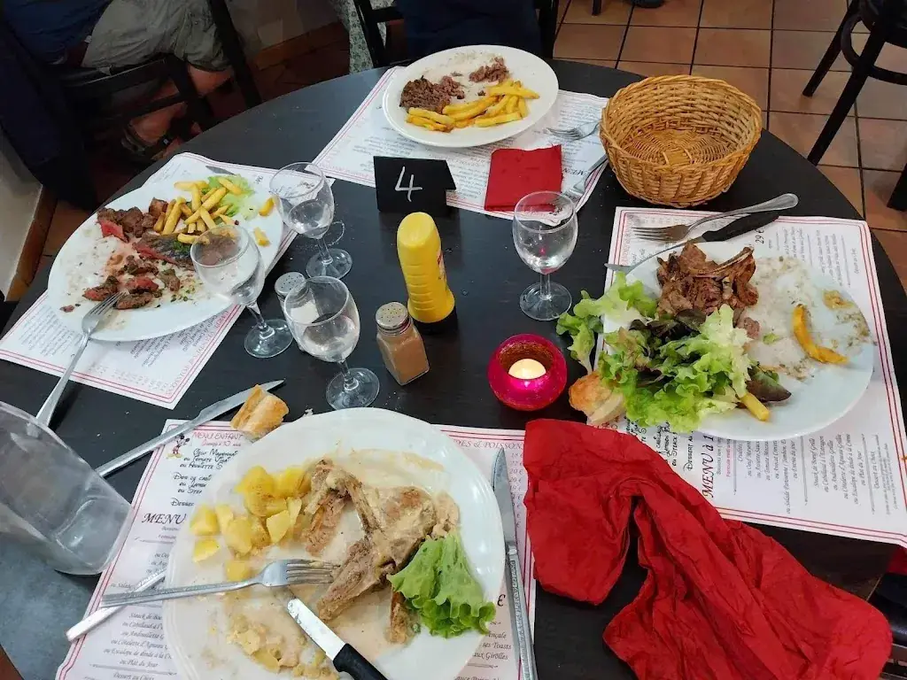 Laëtitia Pré “Laety”_L'Harmonie_Mesnil-Saint-Denis_review