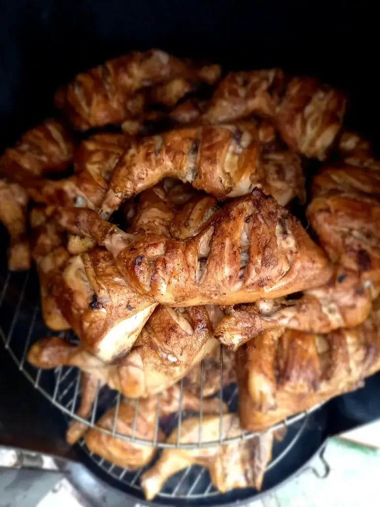 AKAY FOODS restaurant in Thillay