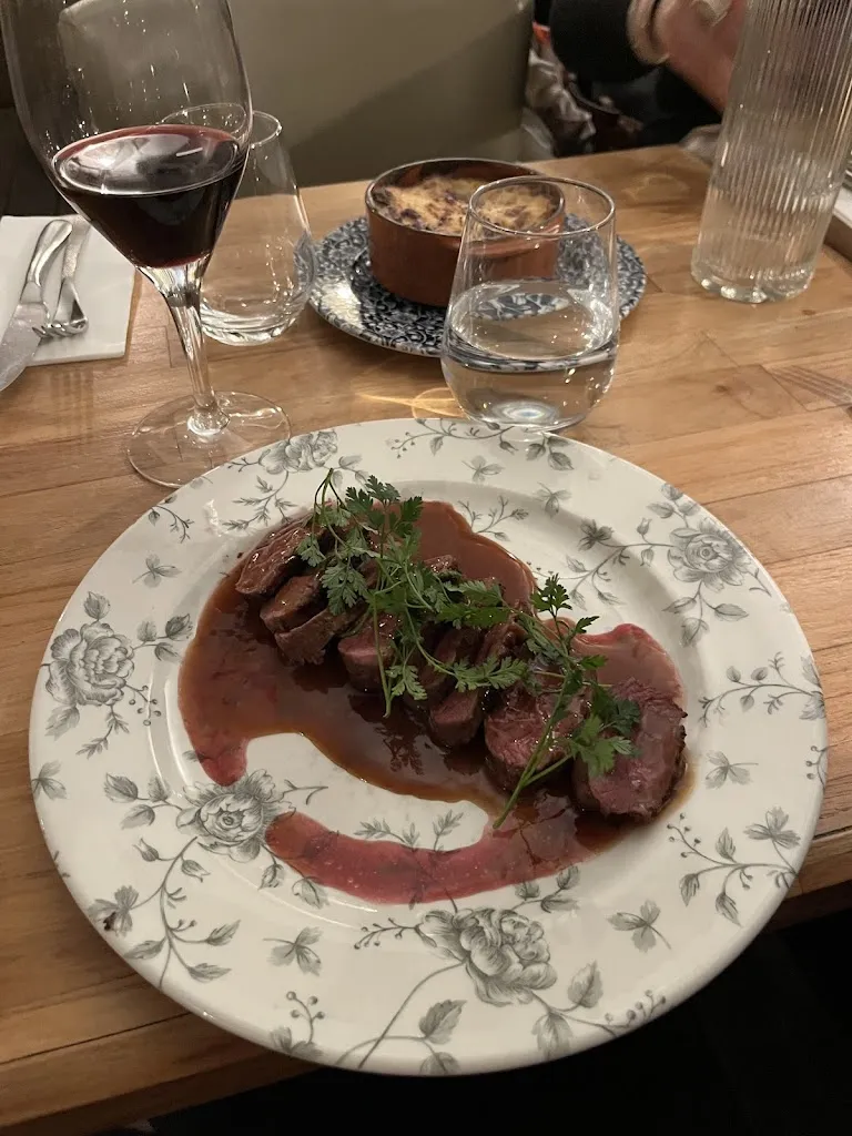 Gizem Yaman_Garden Colombes_Garenne-Colombes_Bewertung