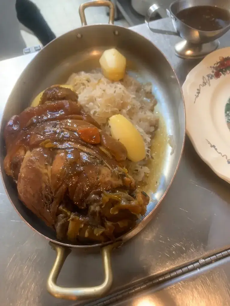 Le Winstub_Garenne-Colombes_slider_image_3