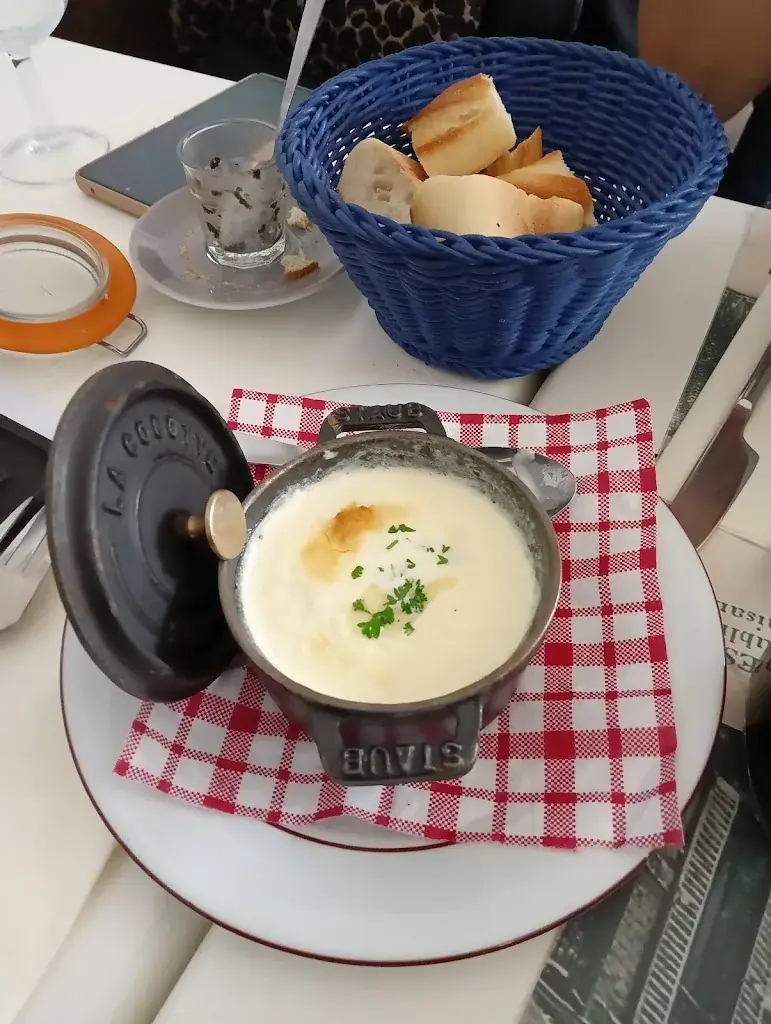 Le Cardinal_Garenne-Colombes_slider_image_3