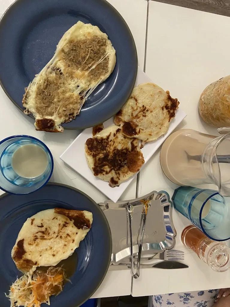 Lizie CGil_La Pupusera restaurant_Garenne-Colombes_Bewertung