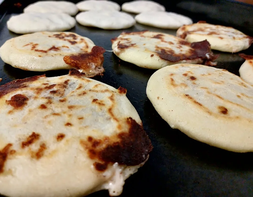 La Pupusera restaurant_Garenne-Colombes_slider_image_3