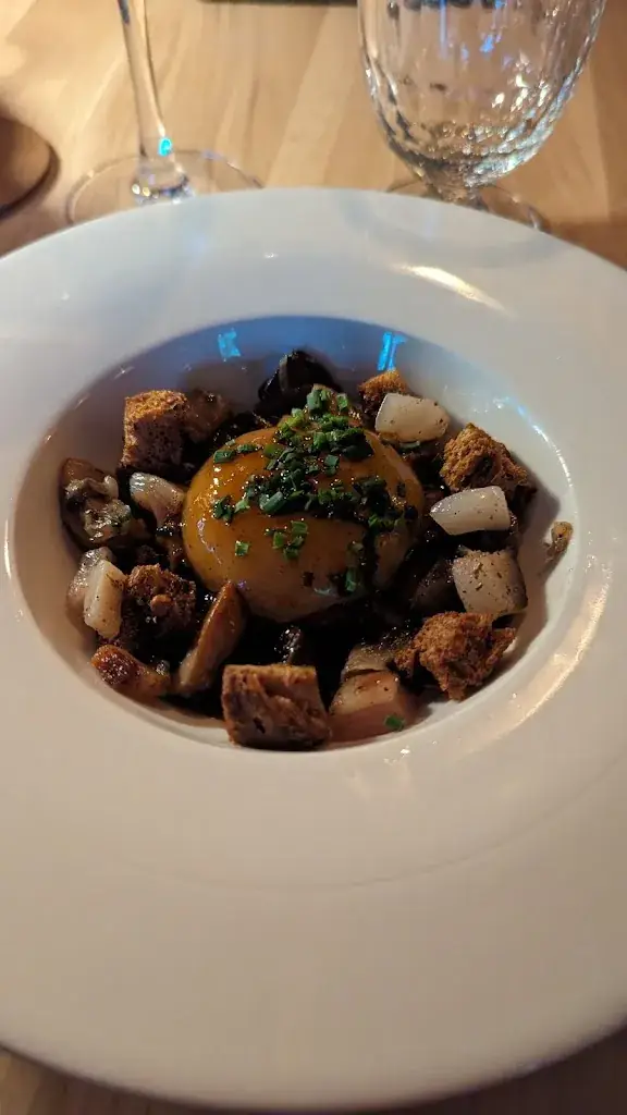 Marc Ll._Tata Yoyo_Garenne-Colombes_review