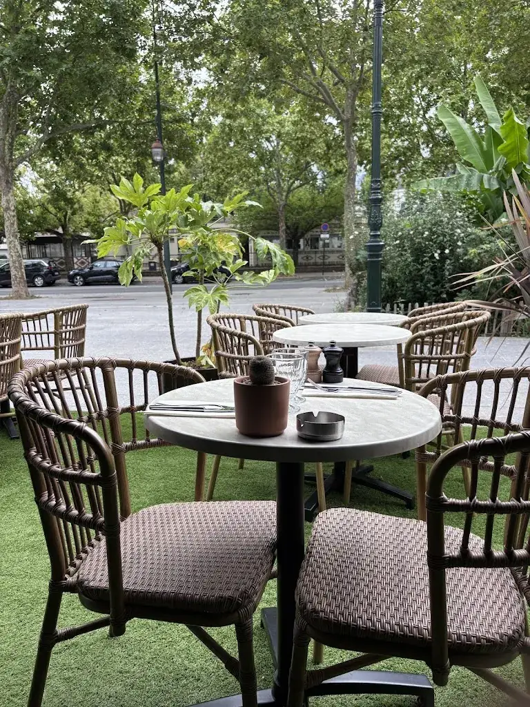 Tata Yoyo_Garenne-Colombes_slider_image_3