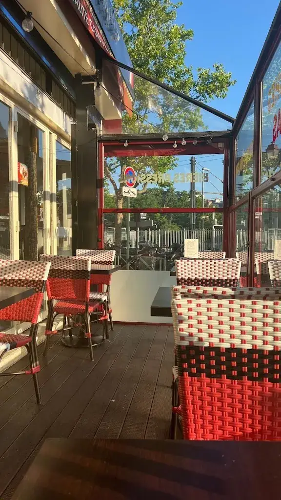 Le Bistro des Vallées_Garenne-Colombes_slider_image_1