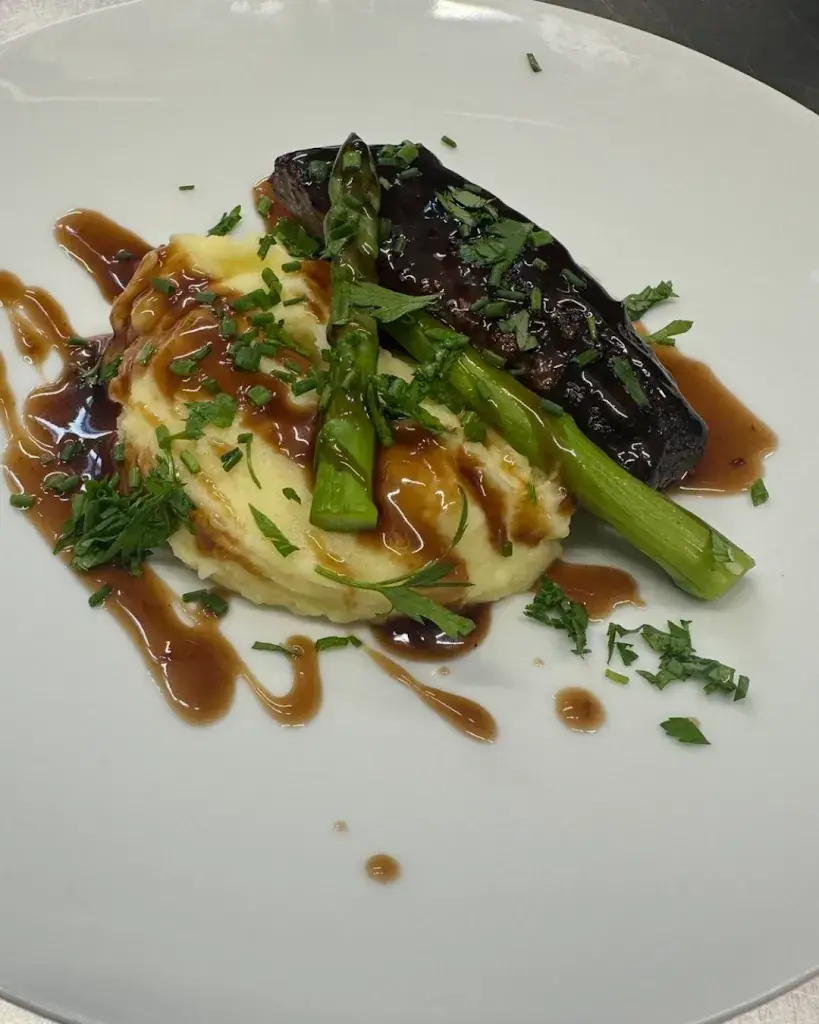 Le Pouilly-Reuilly_Pré-Saint-Gervais_slider_image_2