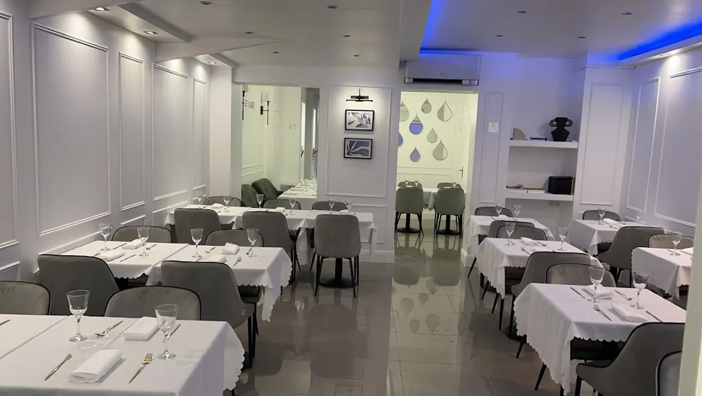 Le Carré Restaurant in Pavillons-sous-Bois