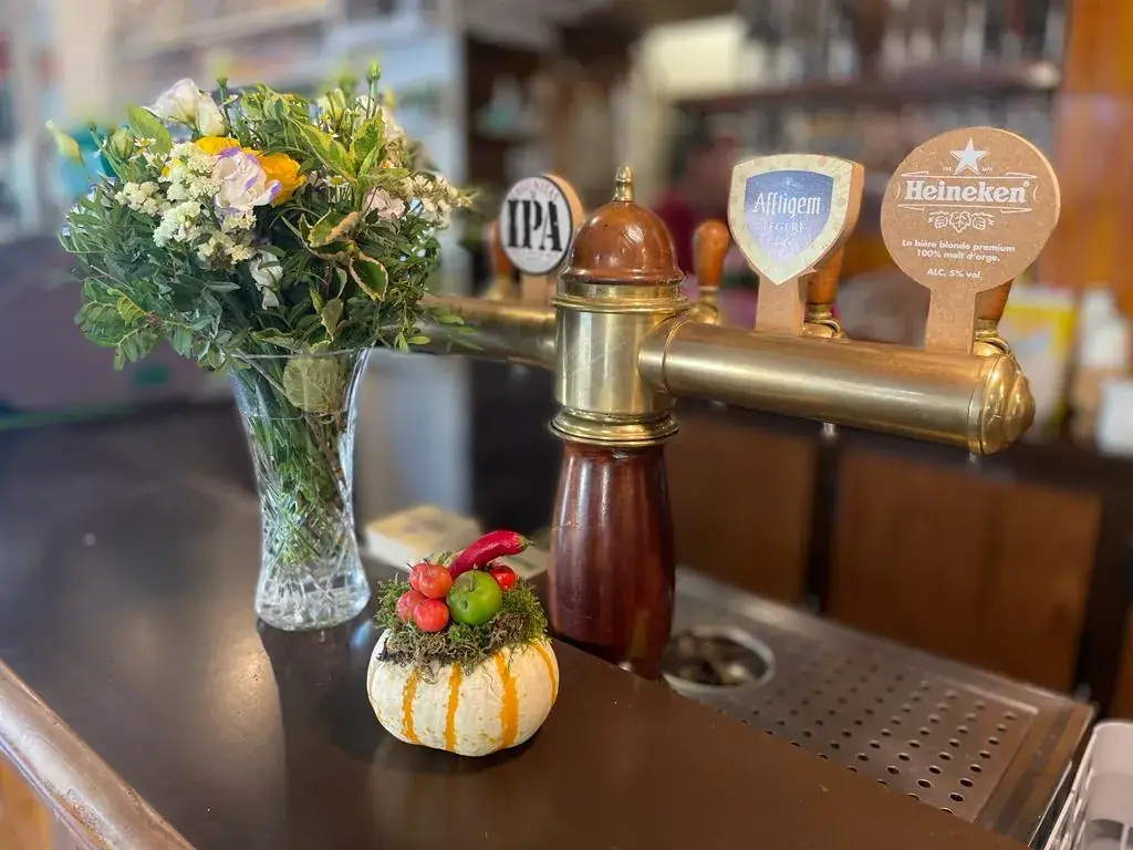 A LA HALTE DES CYCLISTES_Mesnil-le-Roi_slider_image_2