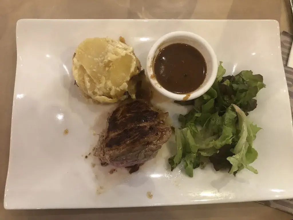 Raymond Moorfield_Cosy_Maisons-Laffitte_Bewertung