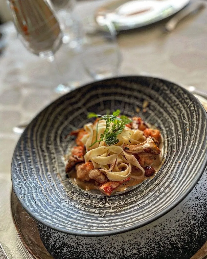 Les Jardins De La Vieille Fontaine_Maisons-Laffitte_slider_image_3