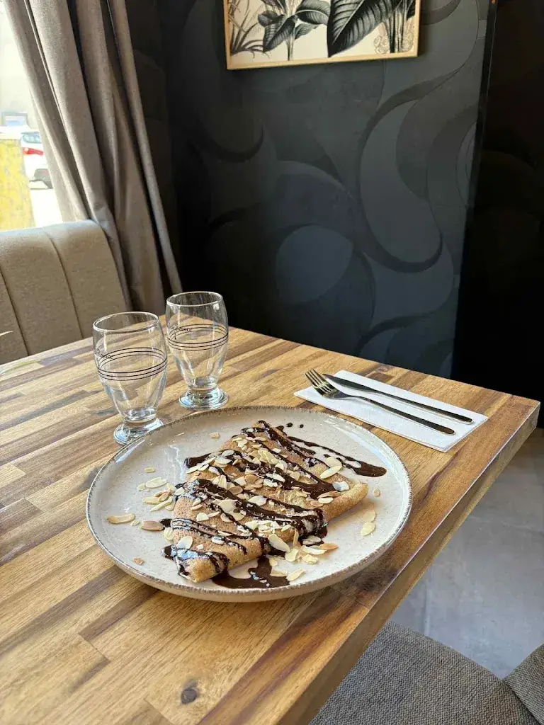 La Petite Crêperie_Maisons-Laffitte_slider_image_2
