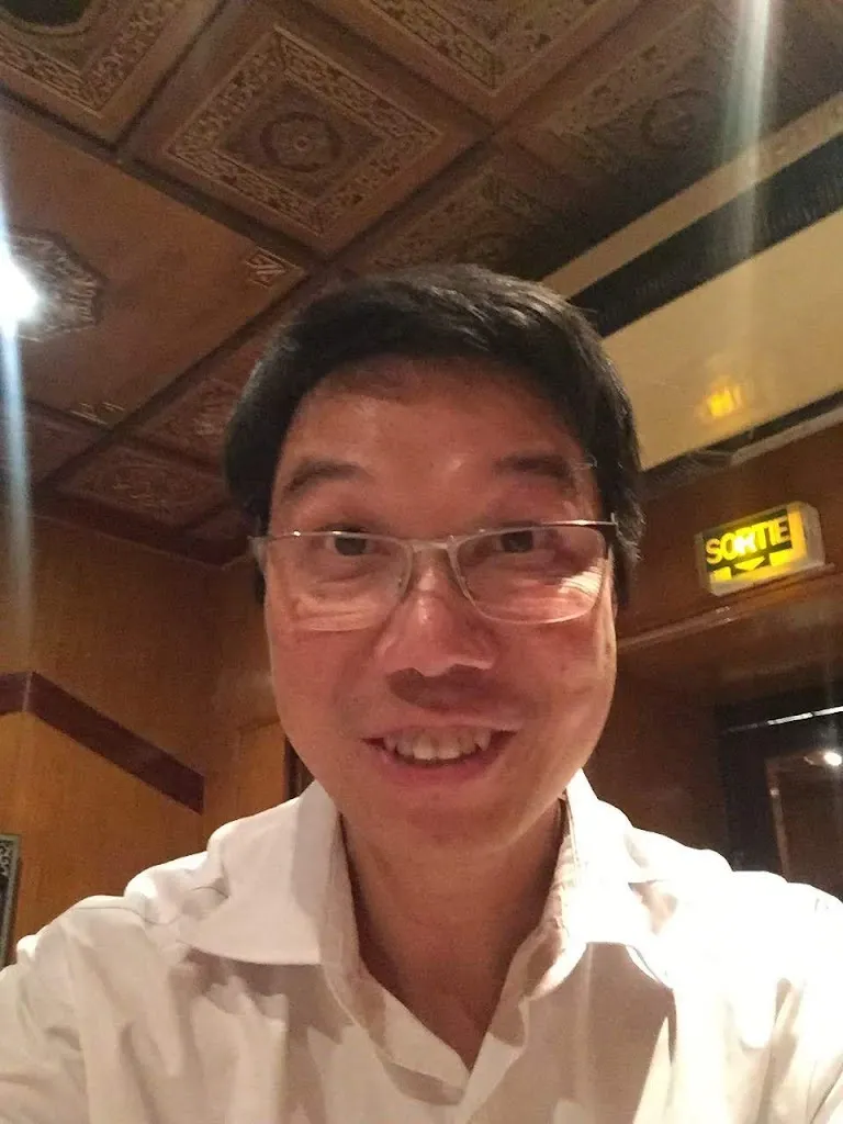 Tracey Hough_La Taverne de Chine_Maisons-Laffitte_review