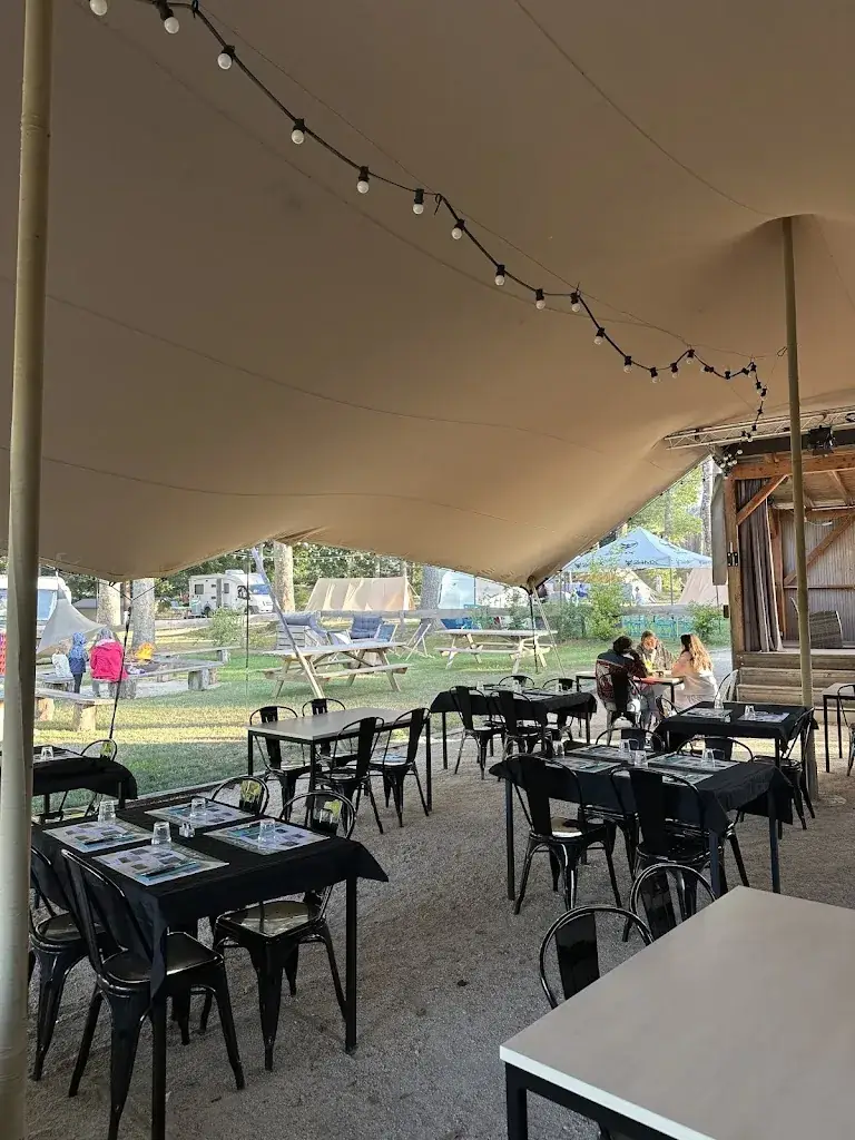 Les terrasses du Camping ristorante a Tence