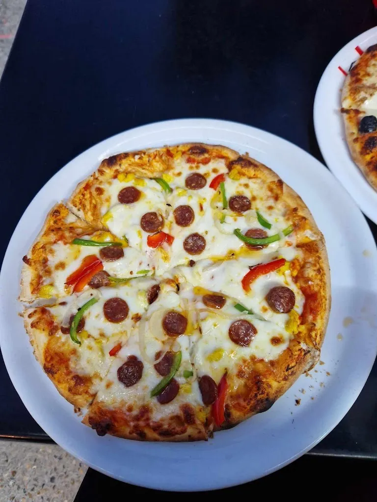 Ichrak NEFZI_Star Pizza_Leuville-sur-Orge_review
