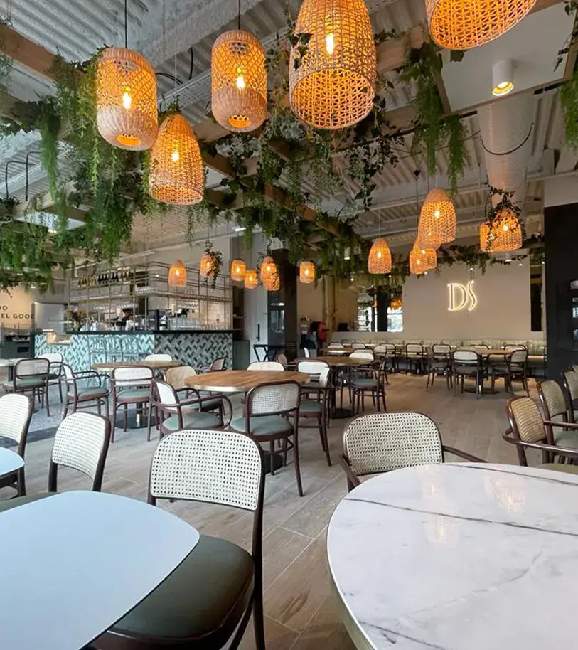 DS Café Parly 2_Chesnay-Rocquencourt_slider_image_1