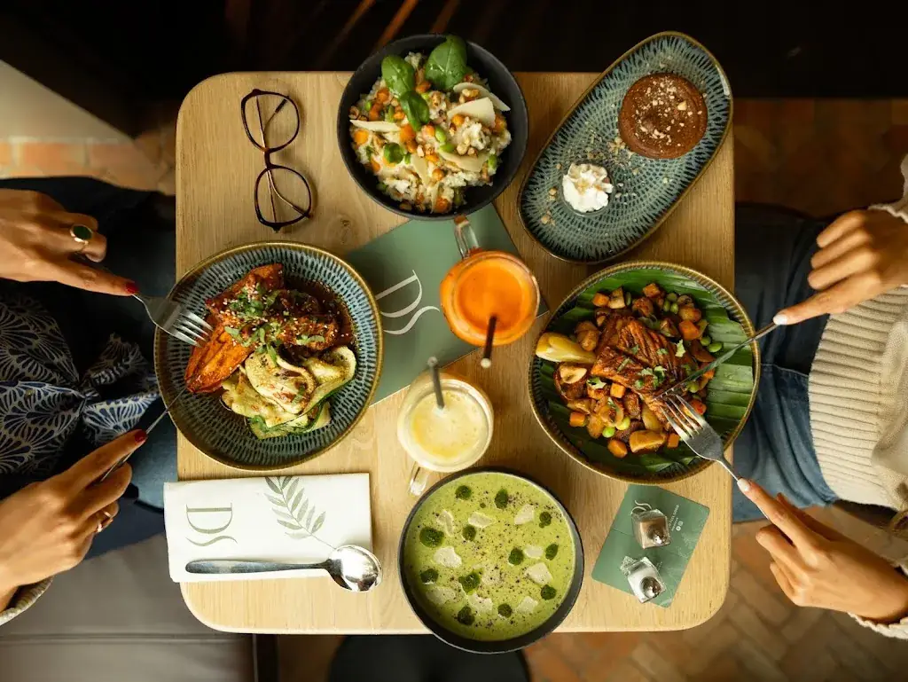 DS Café Parly 2_Chesnay-Rocquencourt_slider_image_3