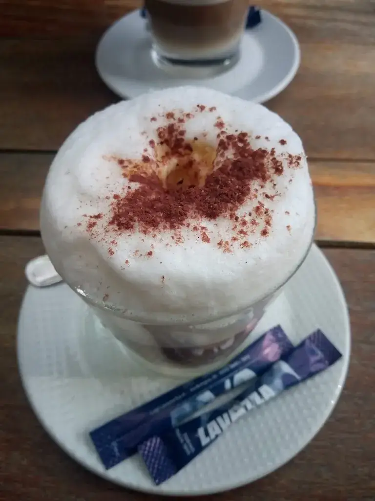 Menu_Livin'Café._Chesnay-Rocquencourt_image_5