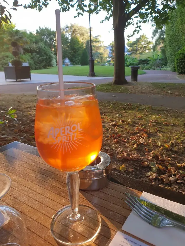 Menu_Livin'Café._Chesnay-Rocquencourt_image_8