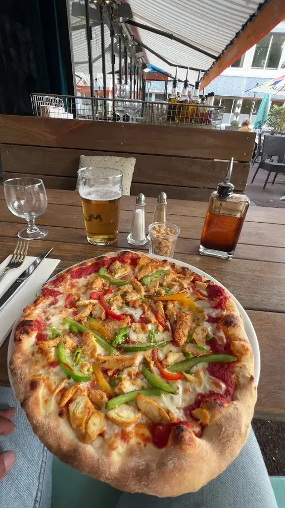 Livin'Café._Chesnay-Rocquencourt_slider_image_2