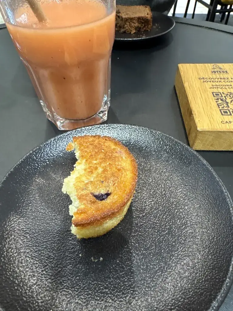 Café Joyeux_Chesnay-Rocquencourt_slider_image_3