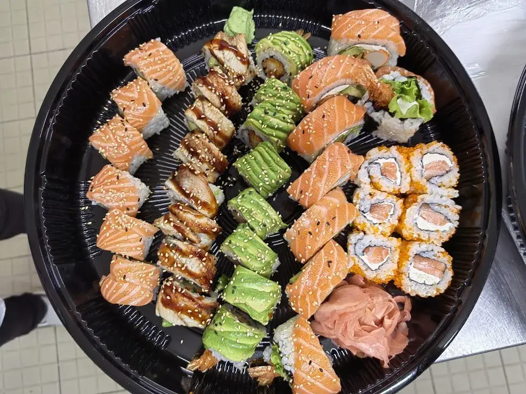 PRETTY SUSHI_Chesnay-Rocquencourt_slider_image_2