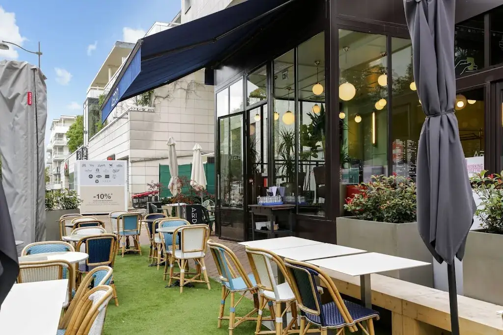 Arido restaurant in 78150