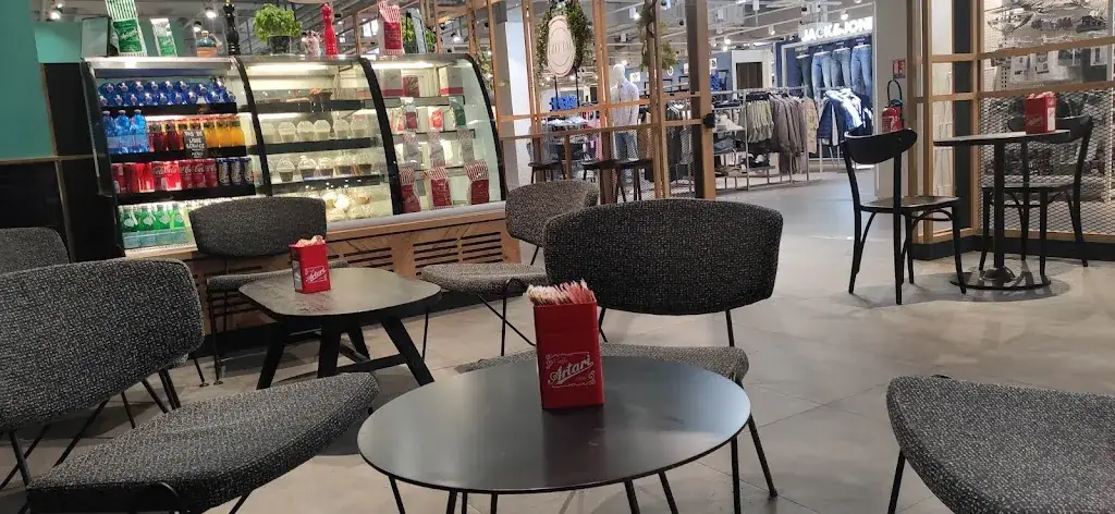 Streetaly - BHV Parly 2 restaurant in Chesnay-Rocquencourt