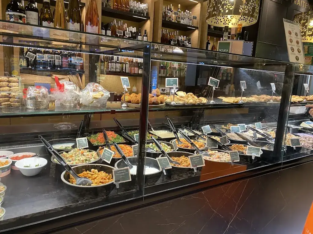 Noura_Chesnay-Rocquencourt_slider_image_3