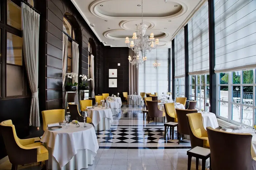 Gordon Ramsay au Trianon restaurant in Versailles