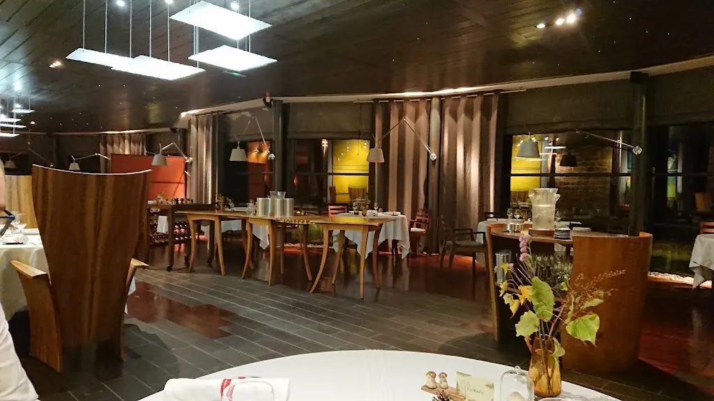 Restaurant Marcon Restaurant in Saint-Bonnet-le-Froid