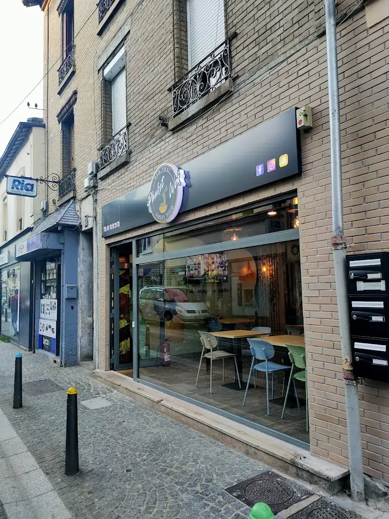 Phuket Wok Les Mureaux restaurant in Mureaux