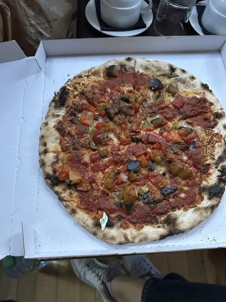 mohamed dhaoui_L'ITALIE CHEZ VOUS_Gasny_review