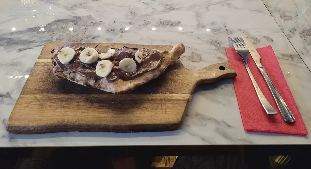 Marvin M_La Villa Di Giovanni_Livry-Gargan_review