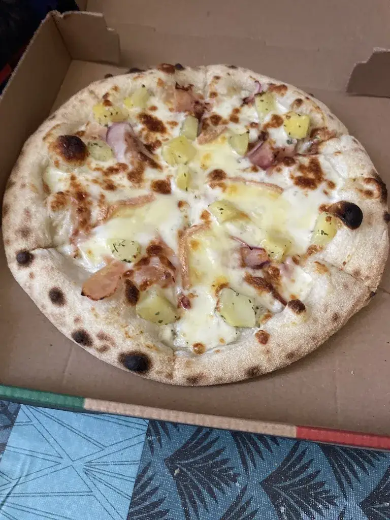 Seyana Hacard_Pizza Maestro Lizy-sur-Ourcq_Lizy-sur-Ourcq_review