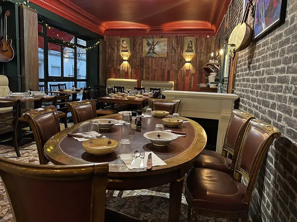 L’éclipse bar restaurant ristorante a Lilas