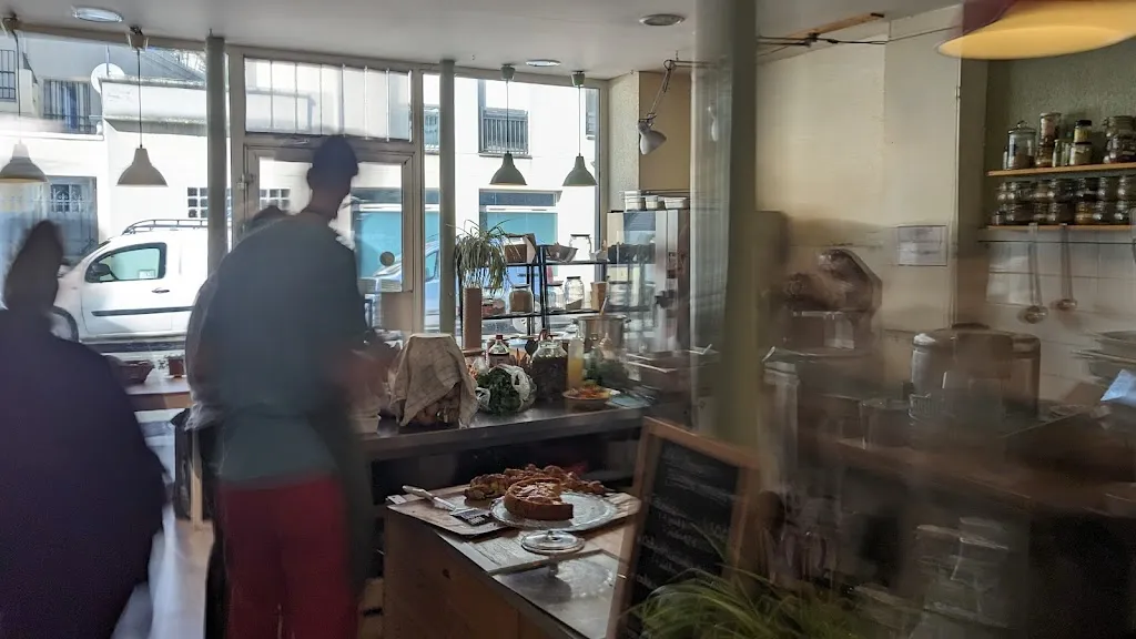 boris auche_Le Petit Bonheur - la cantine des Lilas_Lilas_review