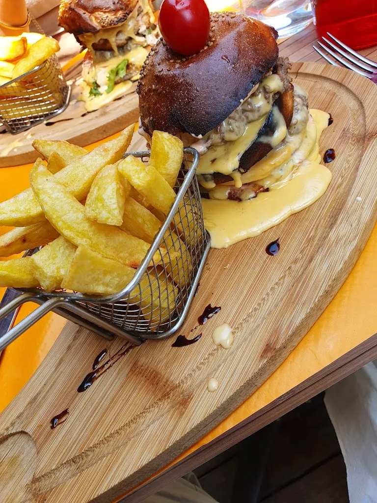 Mademoiselle les lilas_Lilas_slider_image_2