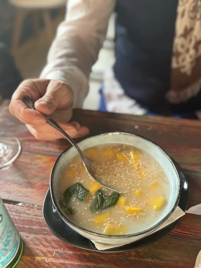 Jeff Leprince_L'Orchidea - Bar et Restaurant Les Lilas_Lilas_review