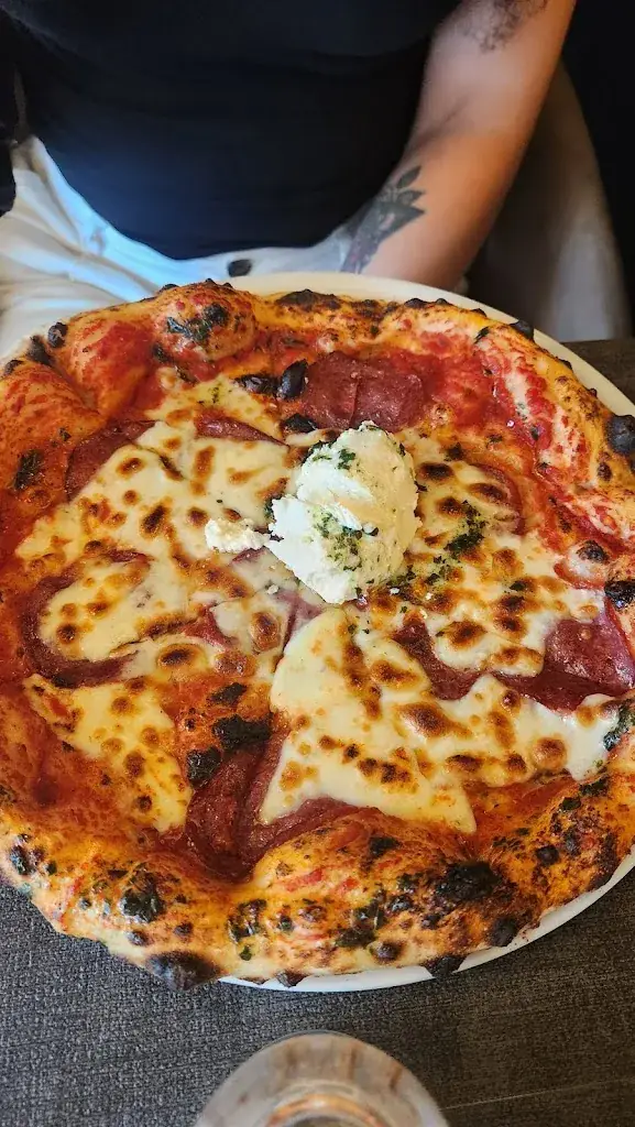 Dan McClure_La Gusta® - Restaurant Italien_Lilas_review