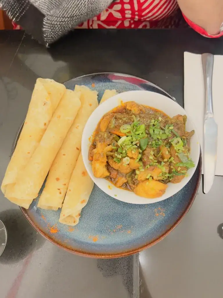 Payal Satpaul_Le Chamarel resto mauricien paris_Lilas_review